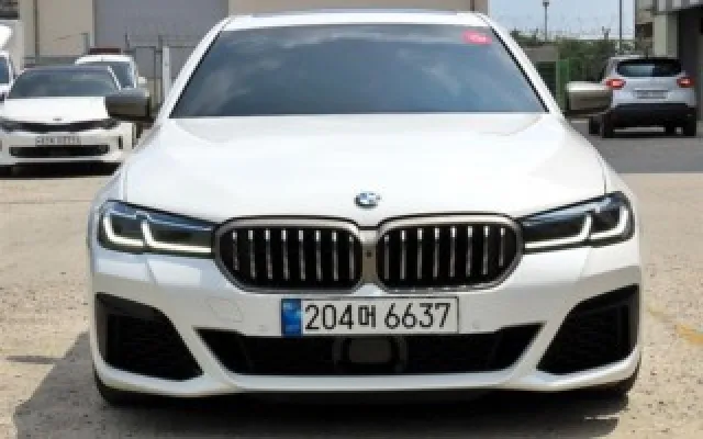 인천사회초년생중고차 5시리즈 (G30) M550i xDrive 매물 사진 1 - 2022/04 24,741km