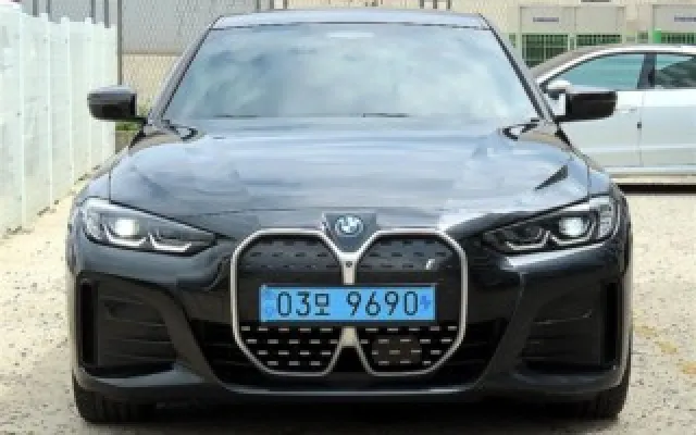 인천사회초년생중고차 i4 eDrive 40 매물 사진 11 - 2022/06 163,993km