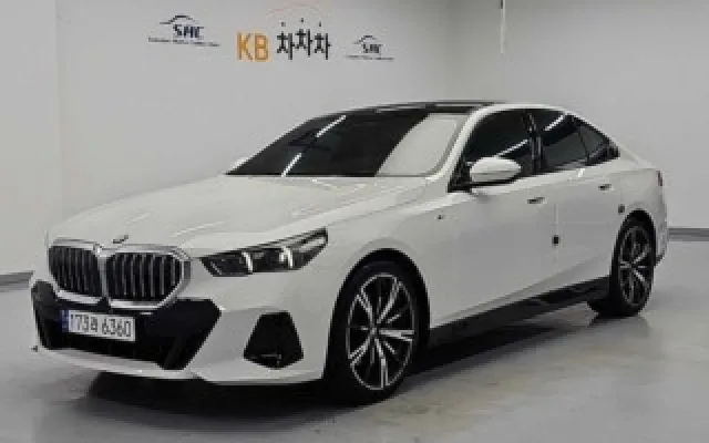 인천사회초년생중고차 5시리즈 (G60) 530i xDrive 매물 사진 10 - 2023/12 52,563km